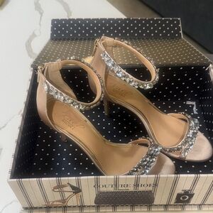 Jewel Badgley Mischka Gold Heels with Silver Rhinestones